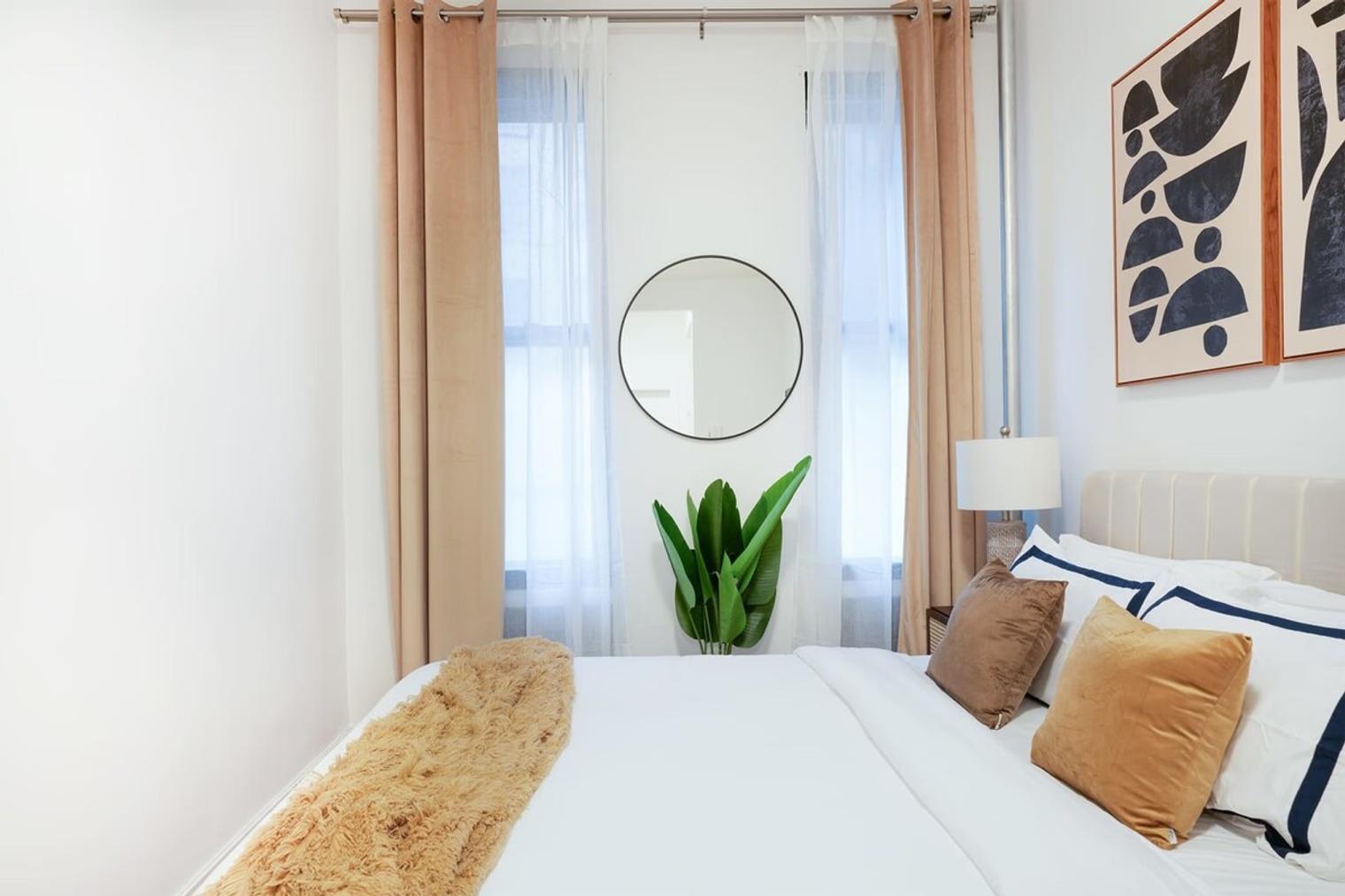 BEAUTIFUL STUDIO APARTMENT IN PRIME UPPER EAST SIDE