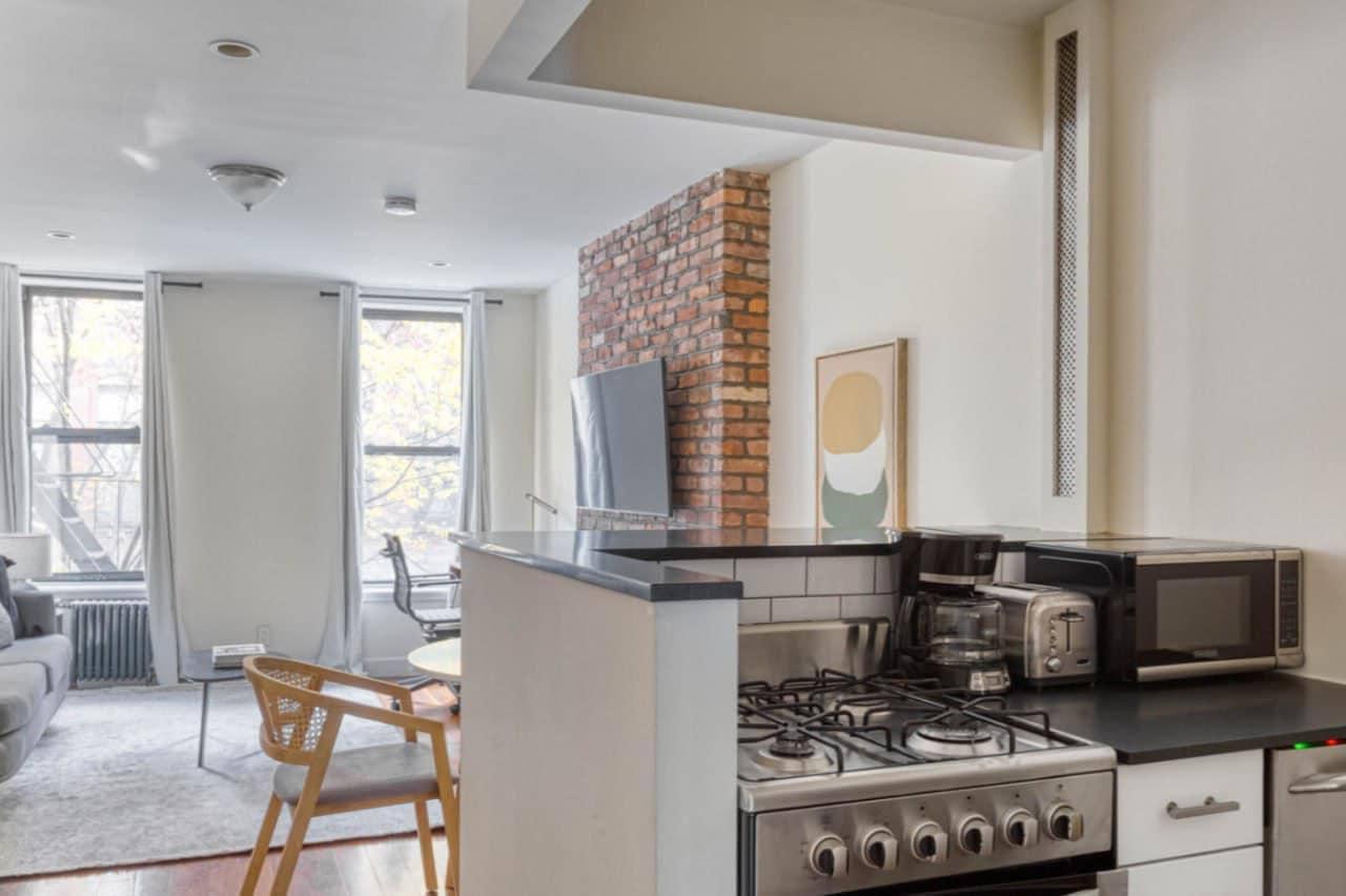 COZY ONE BEDROOM IN EAST-VILLAGE