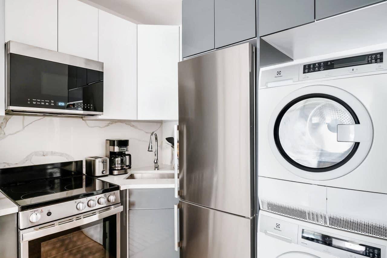 ELEGANT STUDIO IN EAST VILLAGE, MANHATTAN
