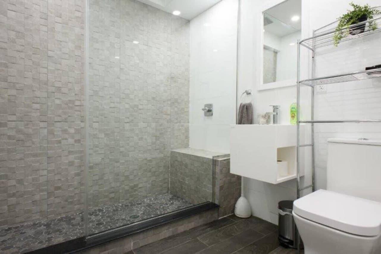 ELEGANT STUDIO IN EAST VILLAGE, MANHATTAN