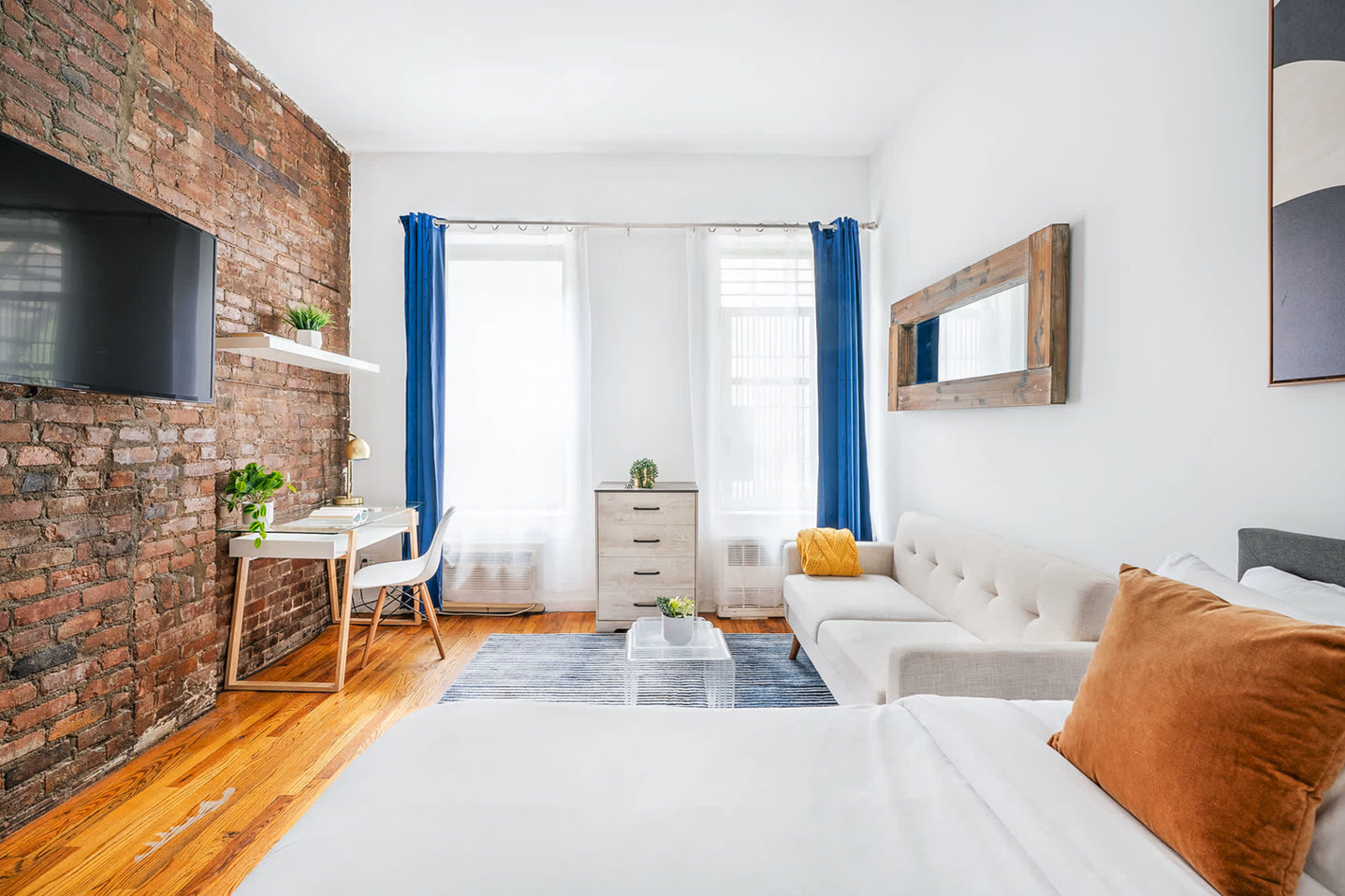 BEAUTIFUL STUDIO APT MIDTOWN