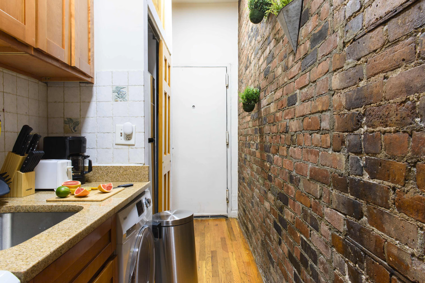 BEAUTIFUL STUDIO APT MIDTOWN